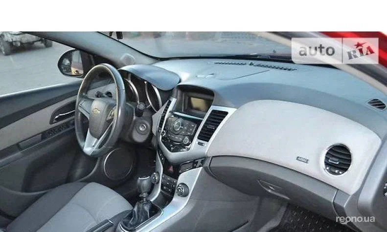 Chevrolet Cruze 2010 - 5