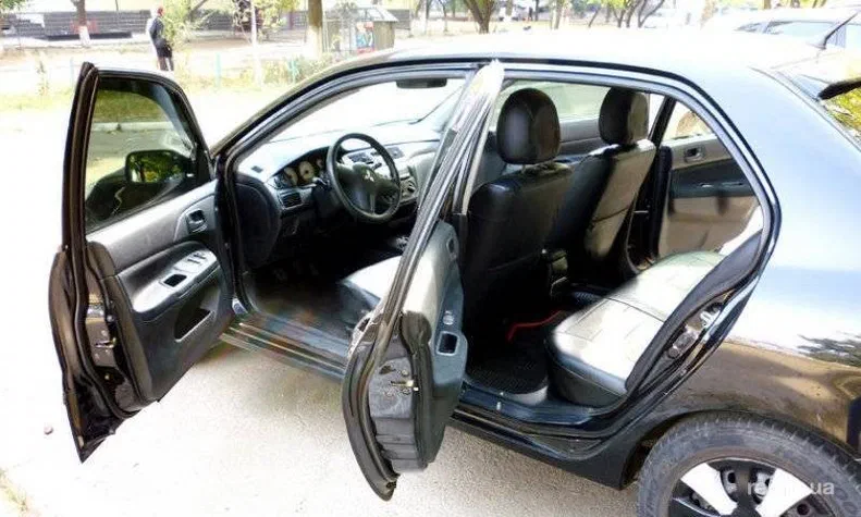 Mitsubishi Lancer 2007 - 4