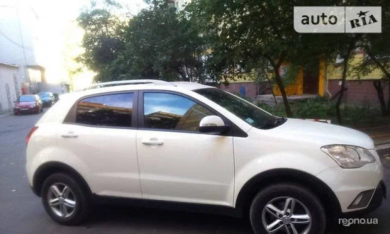 SsangYong Korando 2012 - 1
