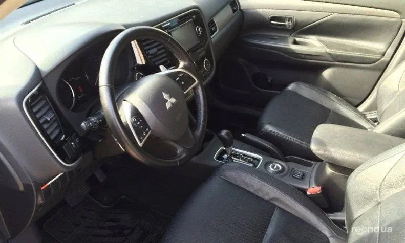 Mitsubishi Outlander 2012 - 7