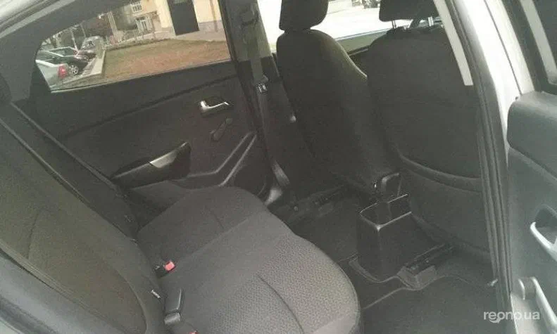 Kia Rio 2012 - 10