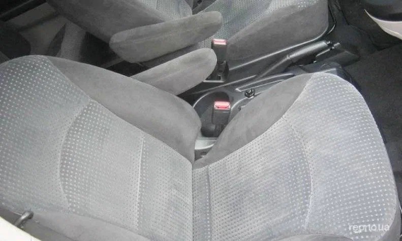 Mitsubishi Grandis 2006 - 7