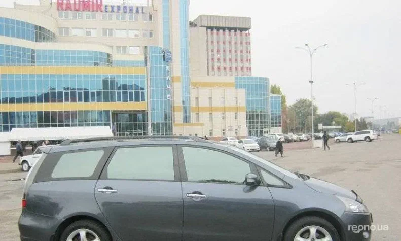 Mitsubishi Grandis 2006 - 0