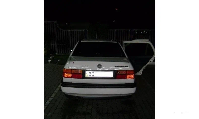 Volkswagen Vento 1993 - 3