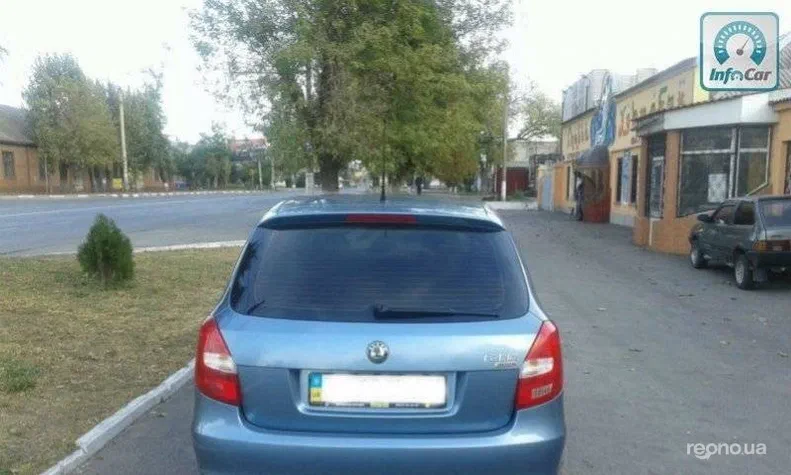 Skoda Fabia 2010 - 5