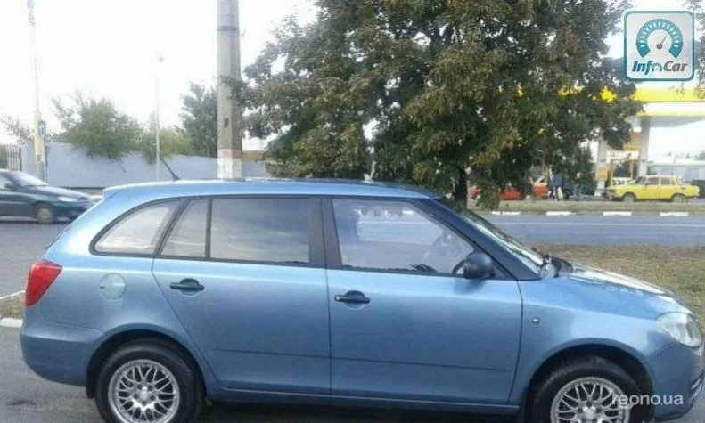 Skoda Fabia 2010 - 6
