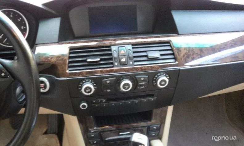 BMW 5 серія 2008 - 13