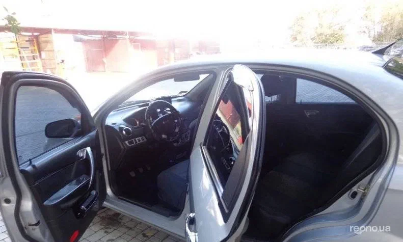 Chevrolet Aveo 2006 - 3