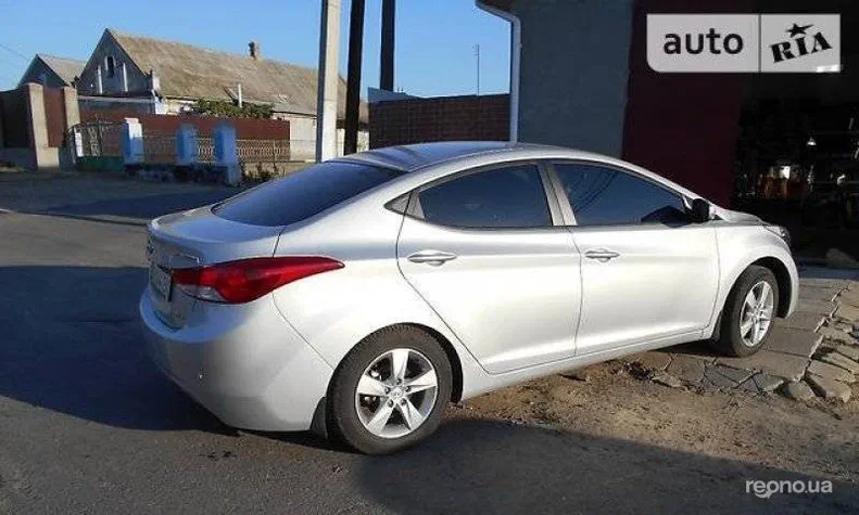 Hyundai Elantra 2013 - 5