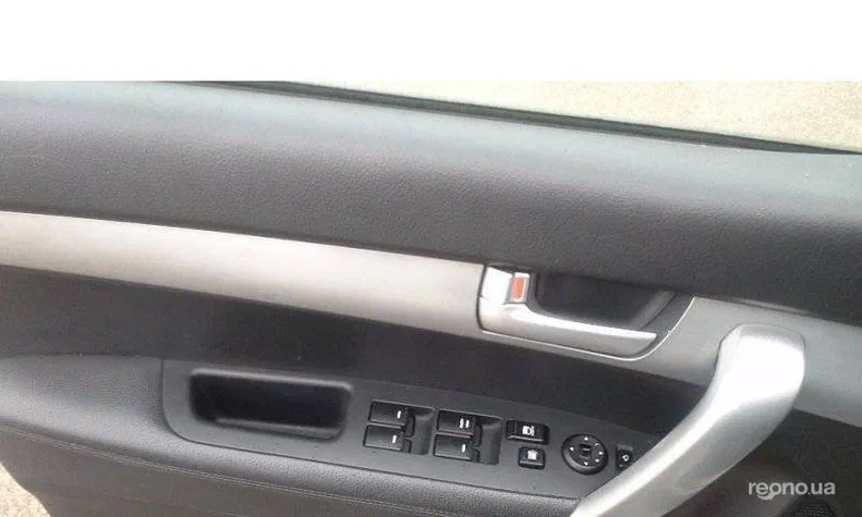 Kia Sorento 2011 - 1