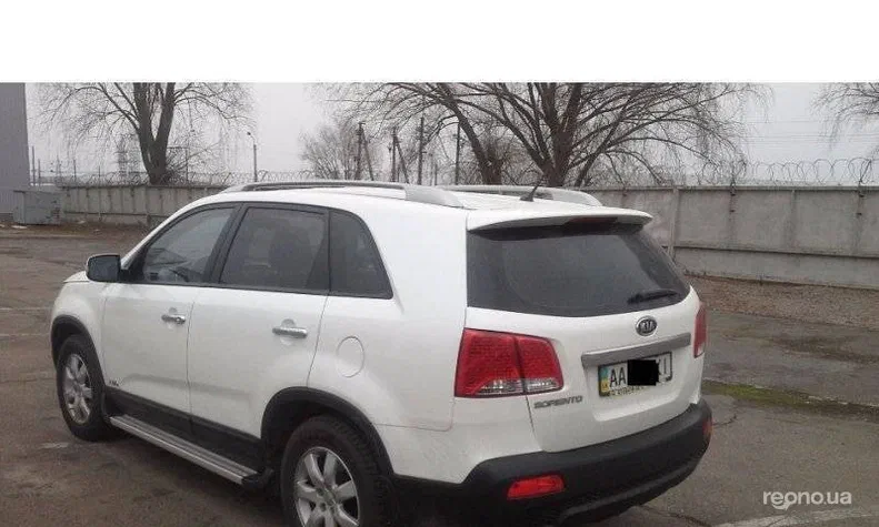 Kia Sorento 2011 - 4
