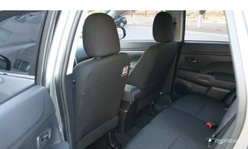 Mitsubishi ASX 2011 - 9