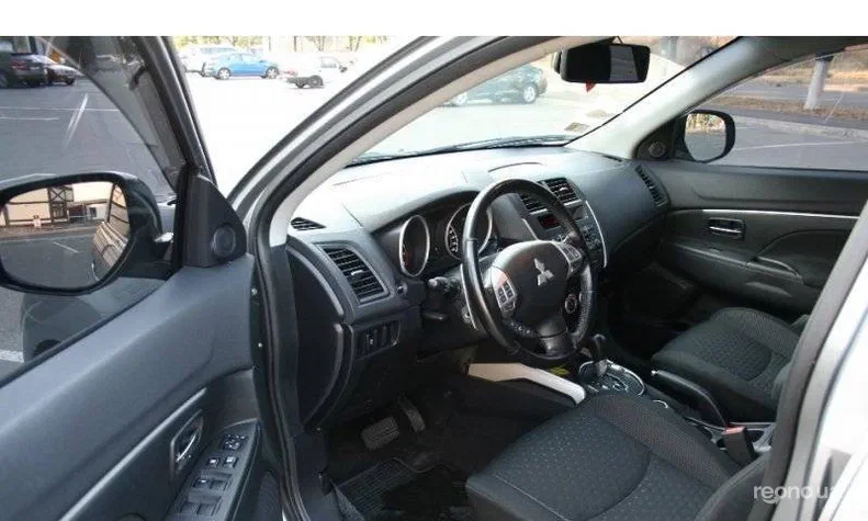 Mitsubishi ASX 2011 - 10