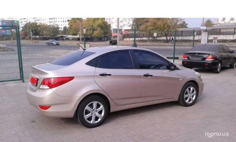 Hyundai Accent 2011 - 0