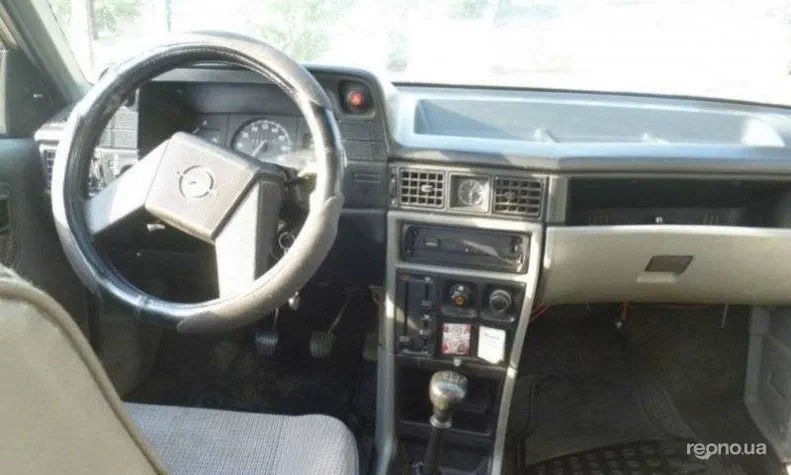 Opel Kadett 1987 - 3