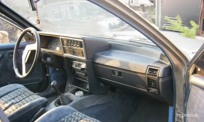 Opel Rekord 1983 - 5