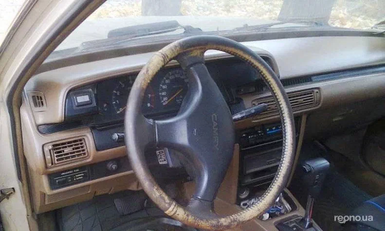 Toyota Camry 1987 - 0