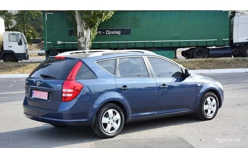 Kia Ceed 2008 - 1