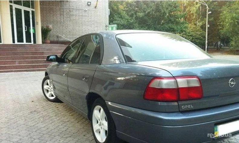 Opel Omega 2002 - 5