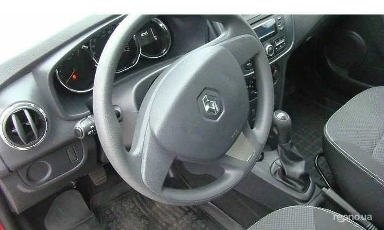 Renault Logan 2013 - 7