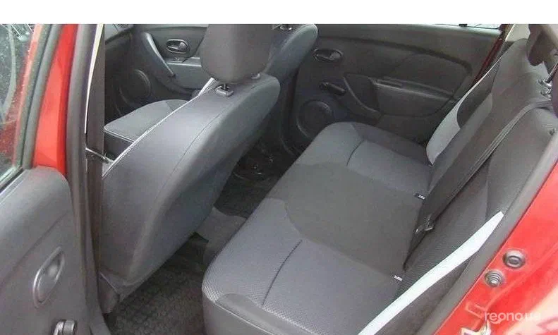 Renault Logan 2013 - 5