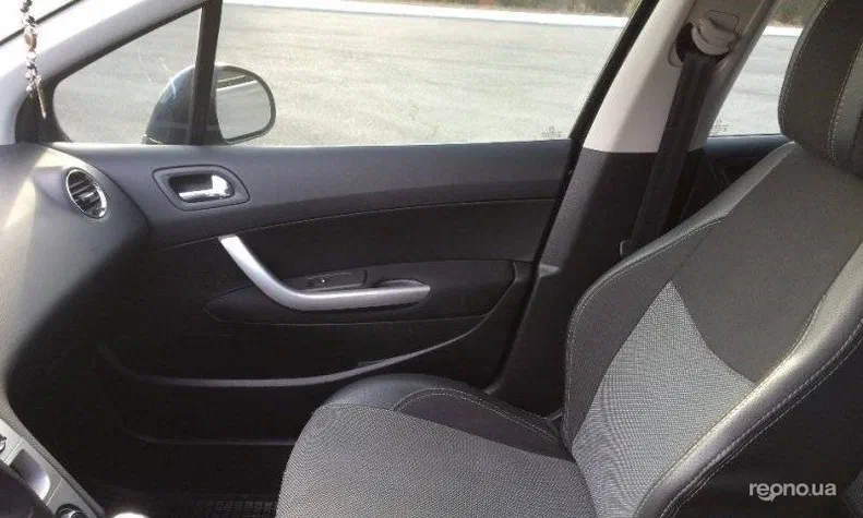 Peugeot 308 2011 - 10
