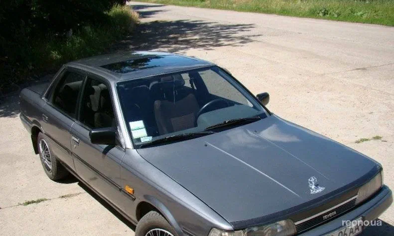 Toyota Camry 1989 - 9