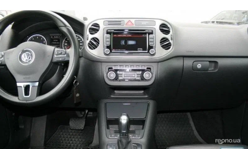 Volkswagen Tiguan 2010 - 11