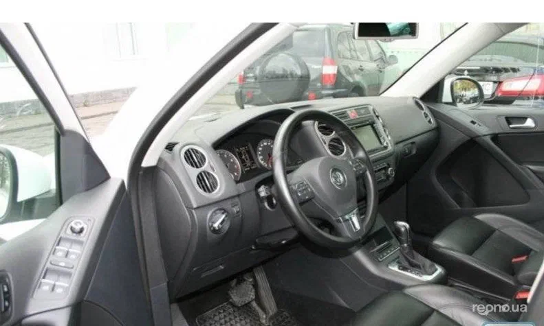 Volkswagen Tiguan 2010 - 3