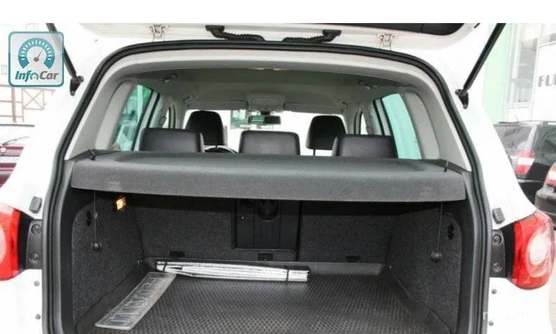 Volkswagen Tiguan 2010 - 8