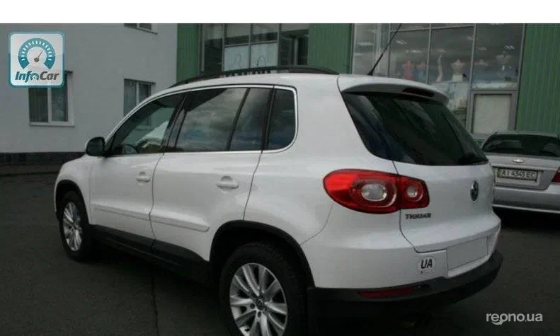 Volkswagen Tiguan 2010 - 1
