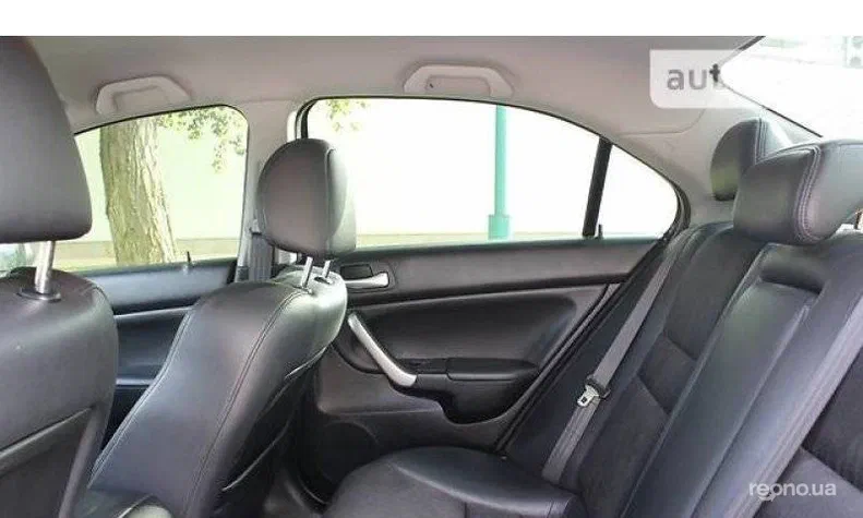 Honda Accord 2003 - 6