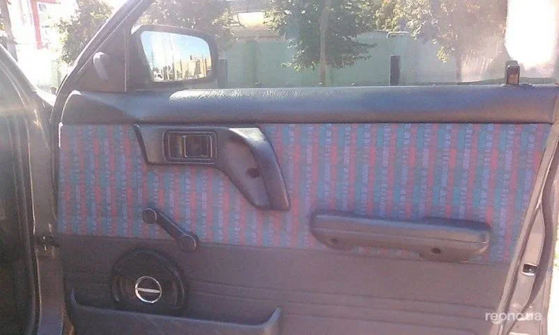 BMW 3 серія 1993 - 3