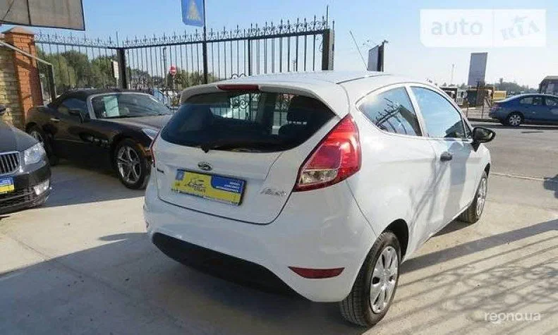 Ford Fiesta 2014 - 6