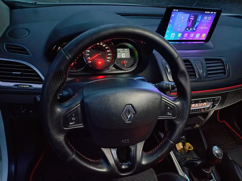 Renault Megane 2012 - 17