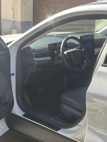 Ford Mustang Mach-E 2023 - 11