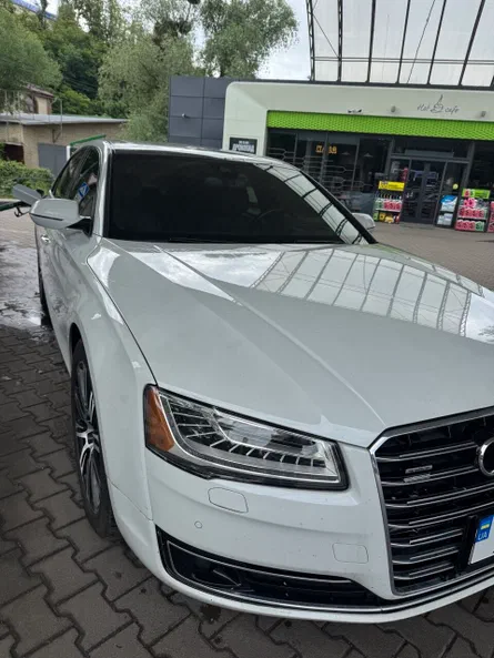 Audi A8 2015 - 7