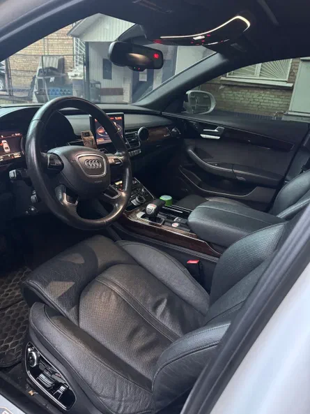 Audi A8 2015