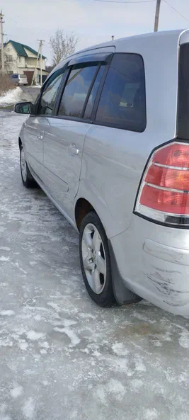 Opel Zafira 2007 - 6