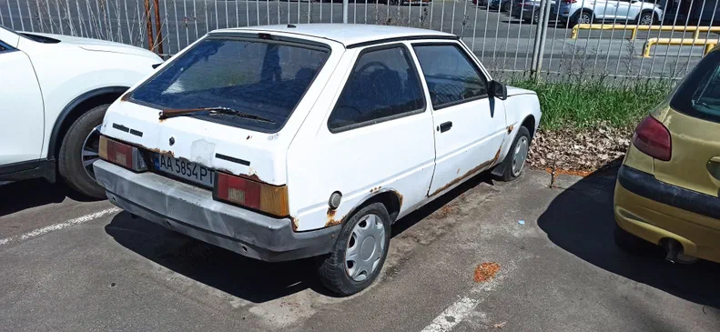 ЗАЗ 1102 «Таврия» 2001