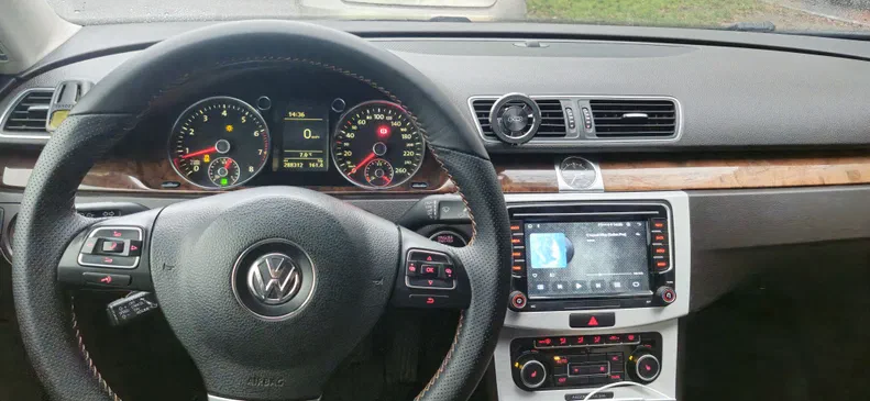Volkswagen Passat 2011