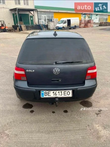 Volkswagen Golf 2003