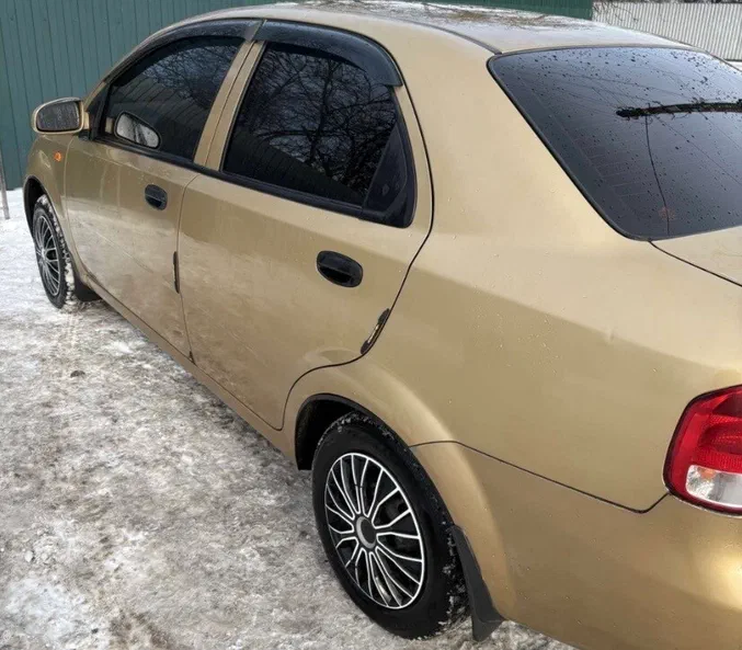 Chevrolet Aveo 2004 - 5