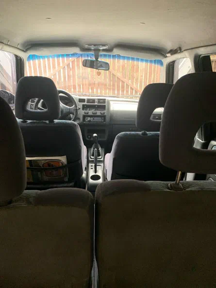 Toyota RAV4 2000 - 9