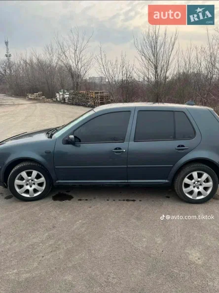 Volkswagen Golf 2003 - 6