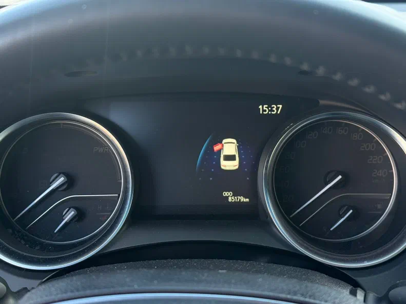 Toyota Camry 2021 - 8