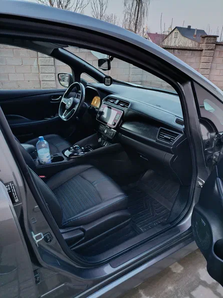 Nissan Leaf 2019 - 18