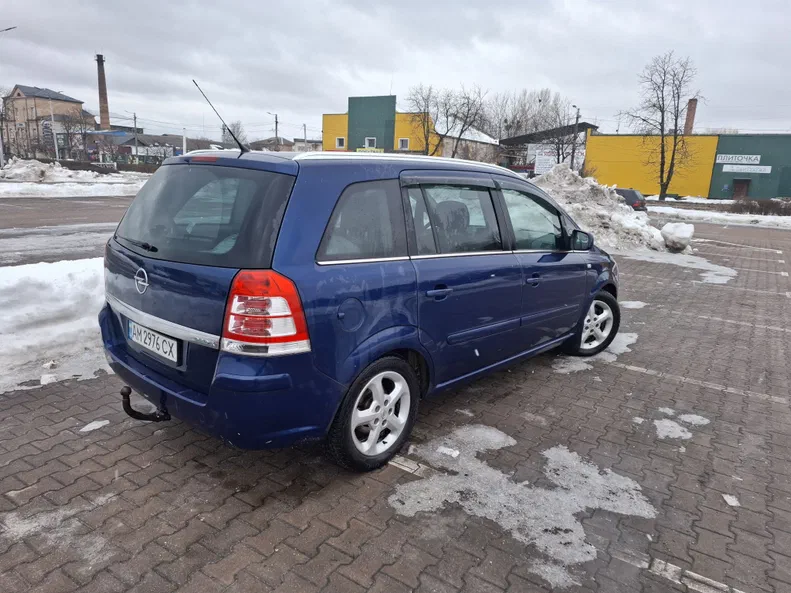 Opel Zafira 2009 - 7