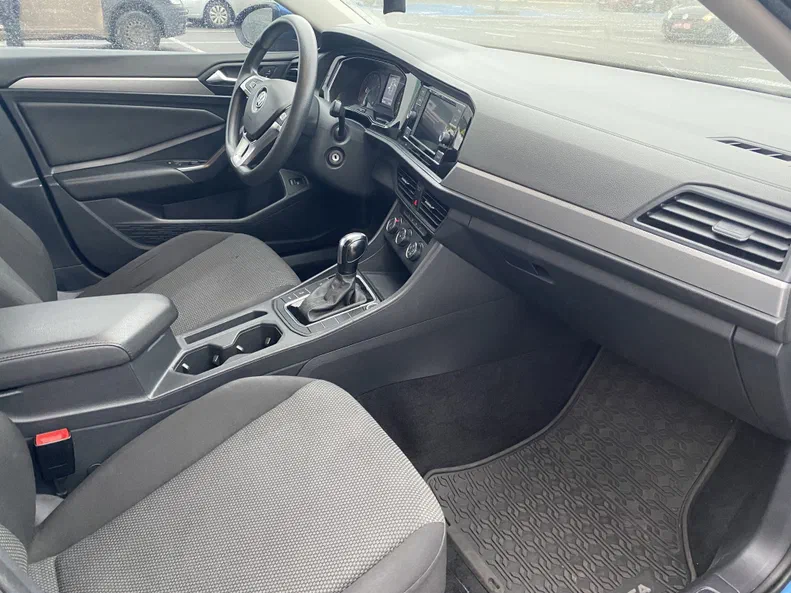 Volkswagen Jetta 2019 - 9