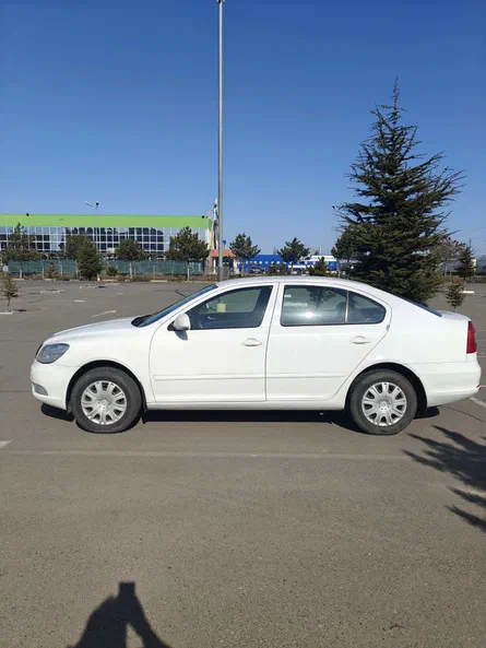 Skoda Octavia 2011 - 8